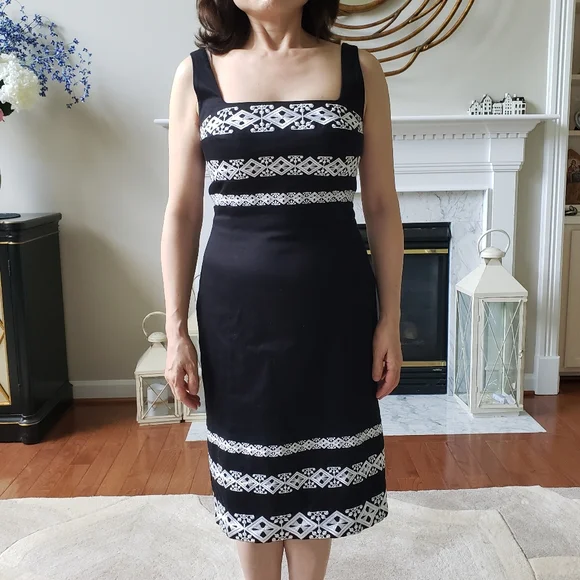 White House Black Market | Dresses | White House Black Market Square Neck  Embroidered Dress In Black Sz 2 | Poshmark
